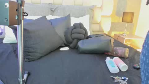 Snapshot of salem_sp chatting on September 29, 11:37 am Salem online show from September 29, 11:37 am