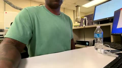 Cum Hanks online show from March 7, 4:15 pm