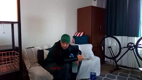 Snapshot of salis1981 chatting on February 17, 6:26 pm salis1981 online show from February 17, 6:26 pm