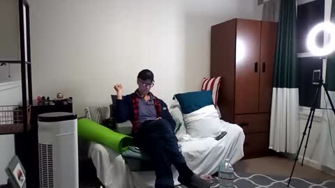 Snapshot of salis1981 chatting on March 4, 3:11 am salis1981 online show from March 4, 3:11 am