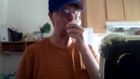 Snapshot of salis1981 chatting on October 24, 9:00 pm salis1981 online show from October 24, 9:00 pm