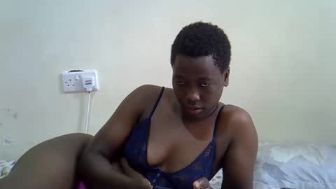 naomi online show from April 22, 9:33 am