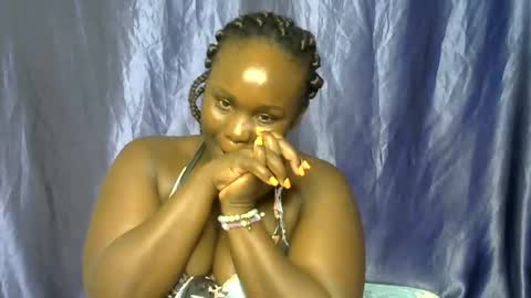 sally_bee1 online show from July 15, 10:48 pm