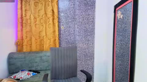 Snapshot of sally_ricci chatting on July 19, 3:32 am sally_ricci online show from July 19, 3:32 am