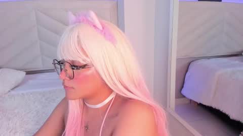  Sally White  online show from February 4, 2:49 am