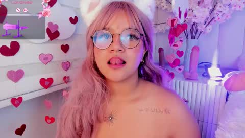  Sally White  online show from February 14, 10:47 pm