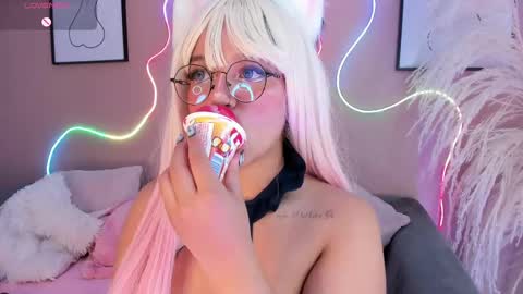  Sally White  online show from February 26, 7:27 pm