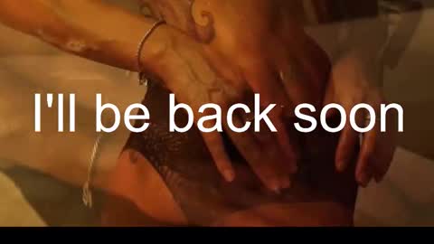 Snapshot of salmaesco chatting on October 31, 3:29 am Salma online show from October 31, 3:29 am