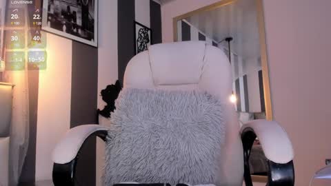 salome__evans online show from December 26, 10:41 pm