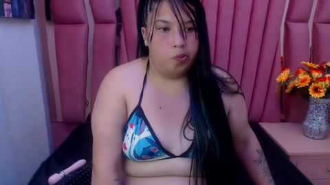 salome_curvy_ online show from November 5, 5:02 pm