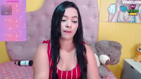 Snapshot of salome_franco chatting on March 4, 7:43 pm Sofii online show from March 4, 7:43 pm