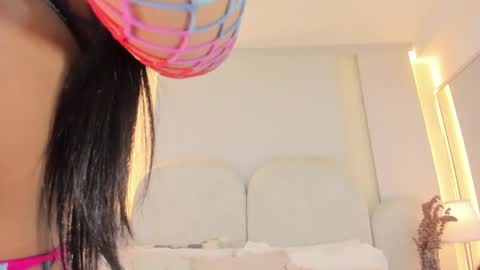   online show from September 18, 9:28 pm