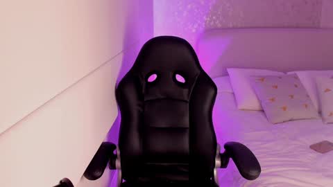 Snapshot of salomee_11 chatting on January 14, 2:00 pm salo online show from January 14, 2:00 pm