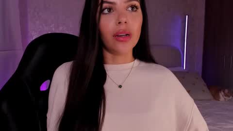 Snapshot of salomee_11 chatting on February 19, 2:12 am salo online show from February 19, 2:12 am