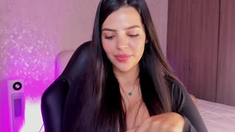 Snapshot of salomee_11 chatting on February 20, 6:39 am salo online show from February 20, 6:39 am