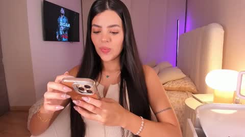 Snapshot of salomee_11 chatting on October 1, 2:39 am salo online show from October 1, 2:39 am