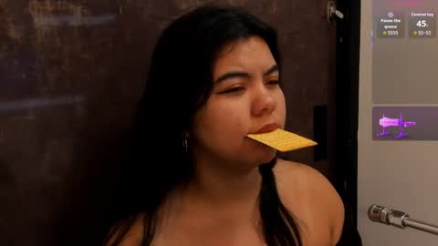 Snapshot of salomee_bigboobs chatting on September 22, 4:25 am Salome online show from September 22, 4:25 am