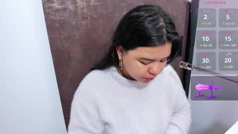 Snapshot of salomee_bigboobs chatting on October 27, 3:54 am Salome online show from October 27, 3:54 am