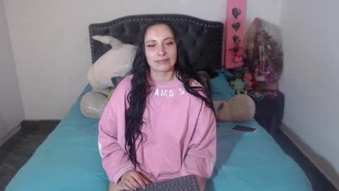 yenny online show from November 12, 3:29 am