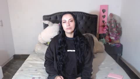 Snapshot of salomefox2 chatting on January 19, 3:10 am yenny online show from January 19, 3:10 am