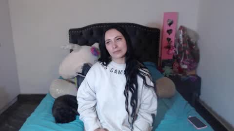 Snapshot of salomefox2 chatting on February 20, 6:26 am yenny online show from February 20, 6:26 am