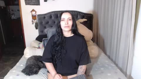 yenny online show from April 23, 4:03 am