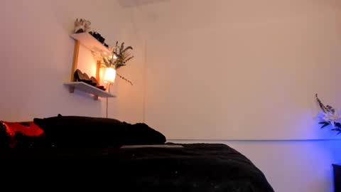 Snapshot of salomekross_ chatting on December 29, 11:50 am Salome Kross online show from December 29, 11:50 am