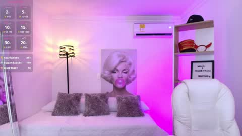 SALOME online show from February 3, 2:55 pm