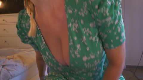 IsaBella-  online show from October 10, 12:04 pm