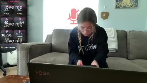 Salty Captain 69  Hat Girl 69 online show from October 15, 1:44 pm