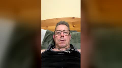 saltydoggy43931 online show from March 9, 7:12 am