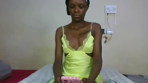 Snapshot of saltysugar20 chatting on June 10, 5:39 am Sugarbabe online show from June 10, 5:39 am