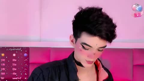 Snapshot of salvatore_boom chatting on November 2, 9:44 am salvatore_boom online show from November 2, 9:44 am