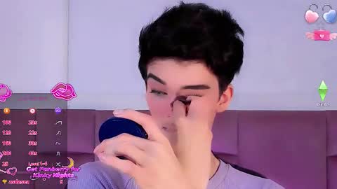 Snapshot of salvatore_boom chatting on November 21, 1:54 pm salvatore_boom online show from November 21, 1:54 pm