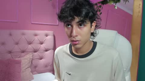 salvatore  online show from December 21, 7:49 pm