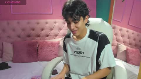 salvatore  online show from January 8, 4:44 am