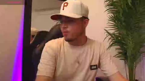 Salvatore  online show from September 29, 10:14 pm