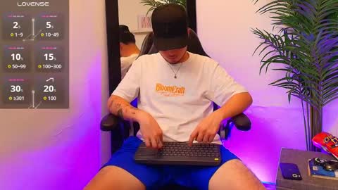 Salvatore  online show from October 5, 10:40 pm