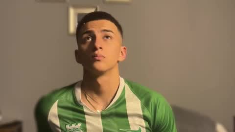 Snapshot of salvatore_romanoo chatting on November 16, 5:13 am Salvatore online show from November 16, 5:13 am