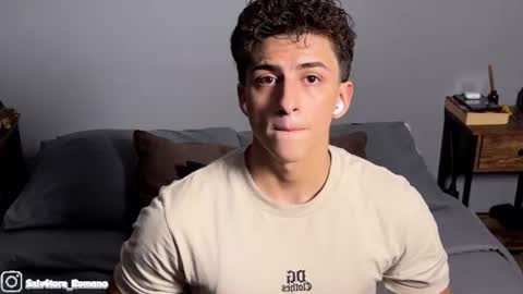 Snapshot of salvatore_romanoo chatting on July 2, 5:13 am Salvatore online show from July 2, 5:13 am
