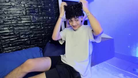 sam__cute online show from February 20, 2:40 am