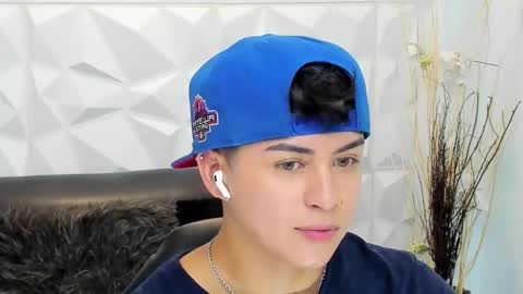 Sam online show from November 27, 2:52 pm