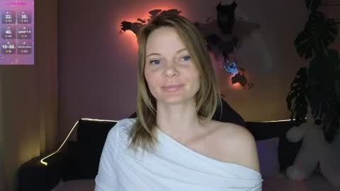Snapshot of sam_klaus chatting on June 3, 7:08 pm sam_klaus online show from June 3, 7:08 pm