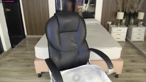 SAM MANSON online show from January 15, 12:21 pm