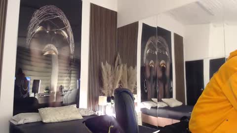 SAM MANSON online show from February 11, 11:59 am