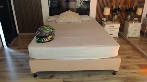 SAM MANSON online show from February 16, 12:34 pm