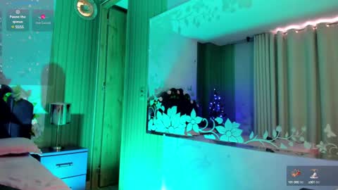 sam_naughty18 online show from December 3, 4:28 pm