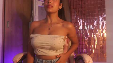 Samantha Roberts online show from September 9, 1:32 pm