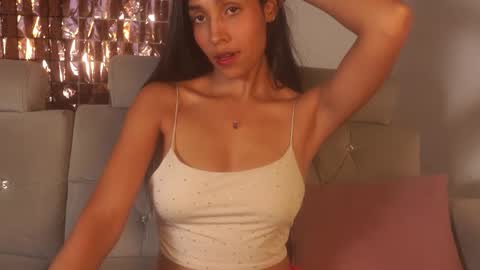 Samantha Roberts online show from November 10, 8:08 pm