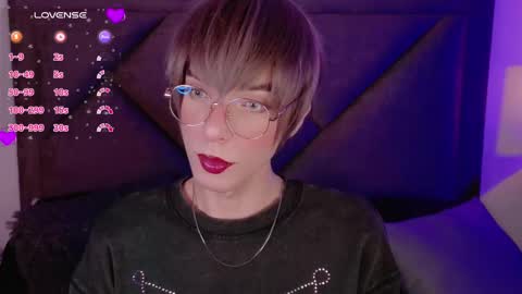 Sam online show from February 10, 5:14 am